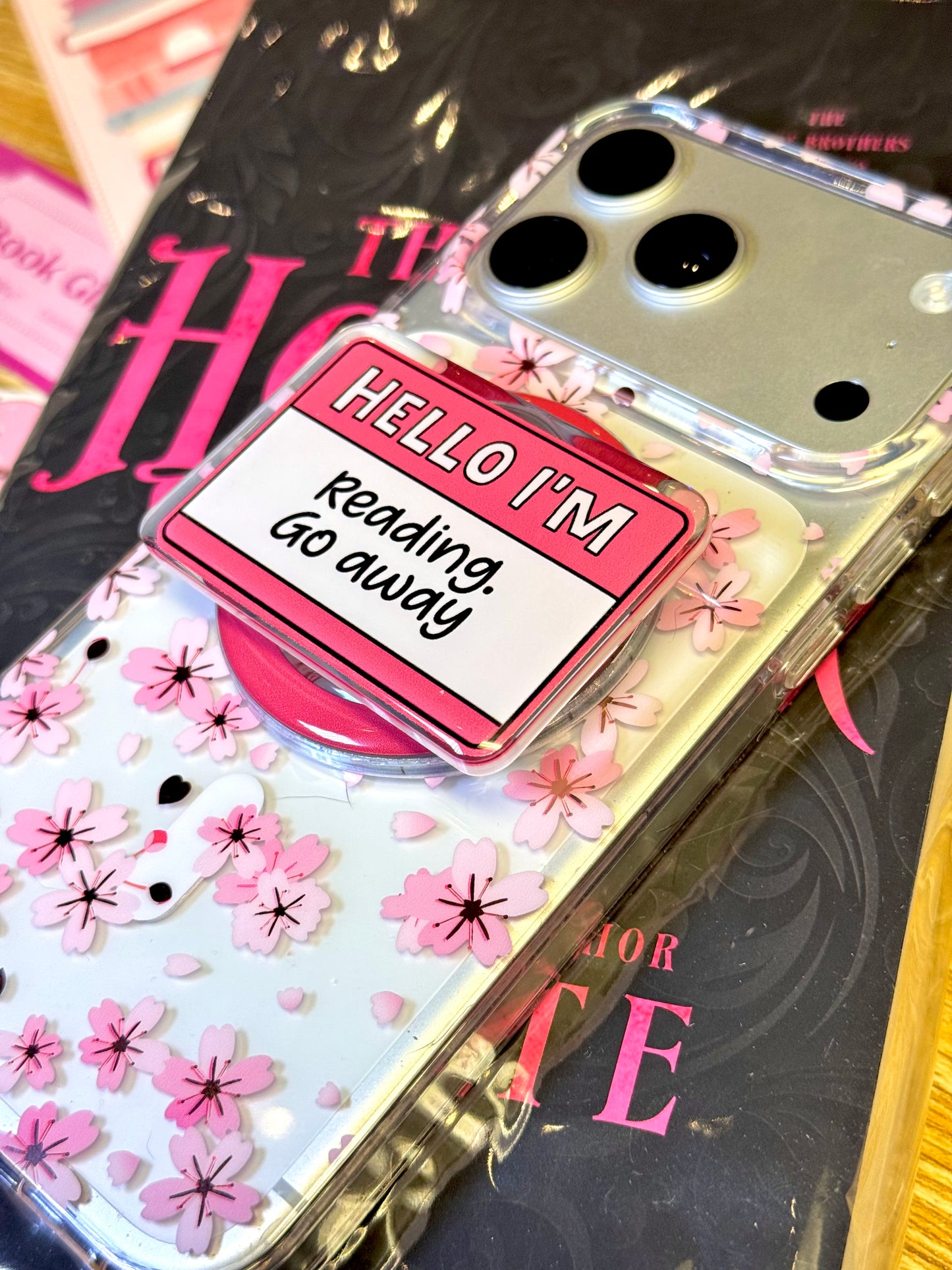 Hello, I'm Reading Acrylic Grips | Magnetic Phone Kindle E-Reader iPad Grips