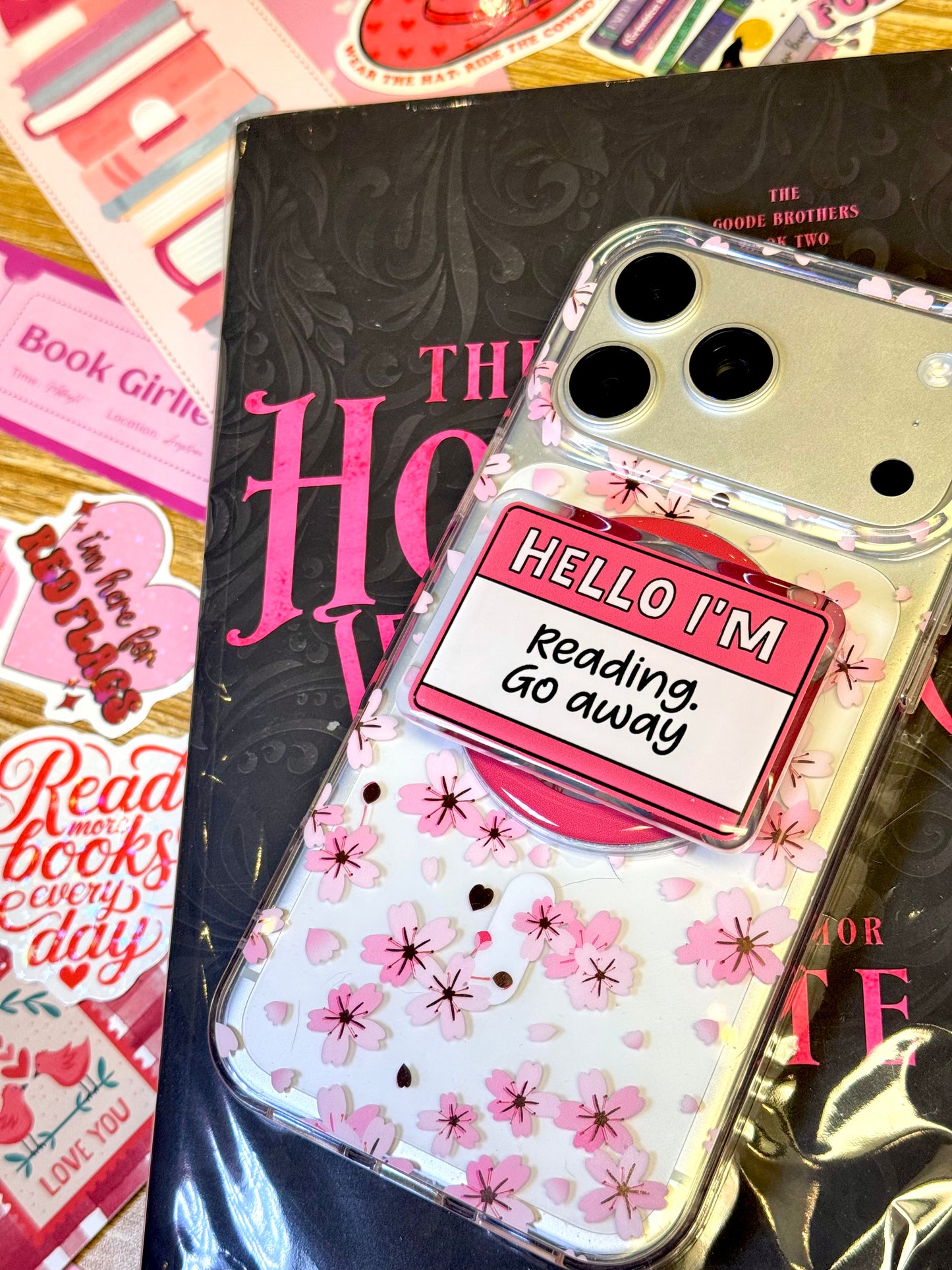 Hello, I'm Reading Acrylic Grips | Magnetic Phone Kindle E-Reader iPad Grips